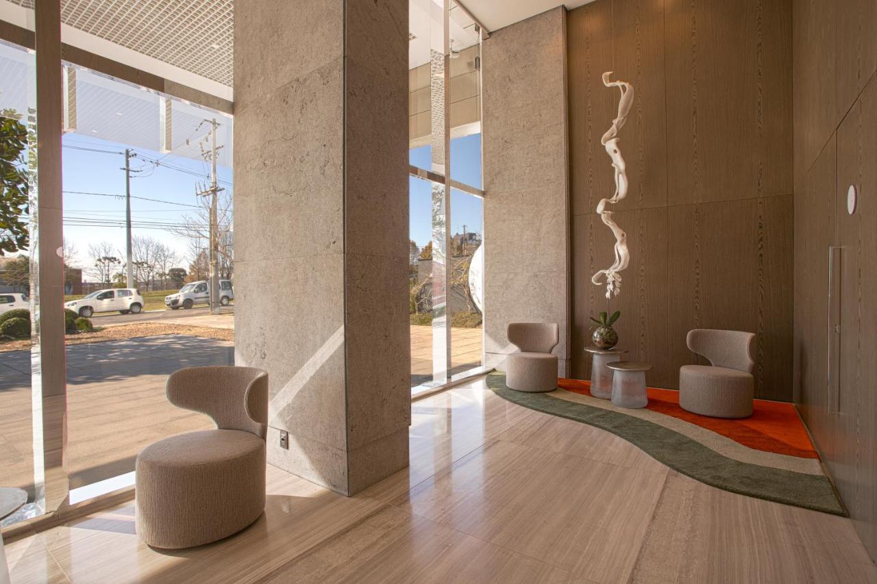 Suryaa Hotel Pinhais, Curio Collection By Hilton Εξωτερικό φωτογραφία