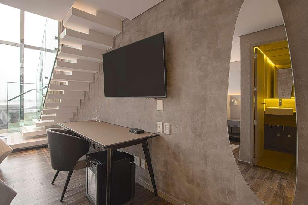 Suryaa Hotel Pinhais, Curio Collection By Hilton Δωμάτιο φωτογραφία